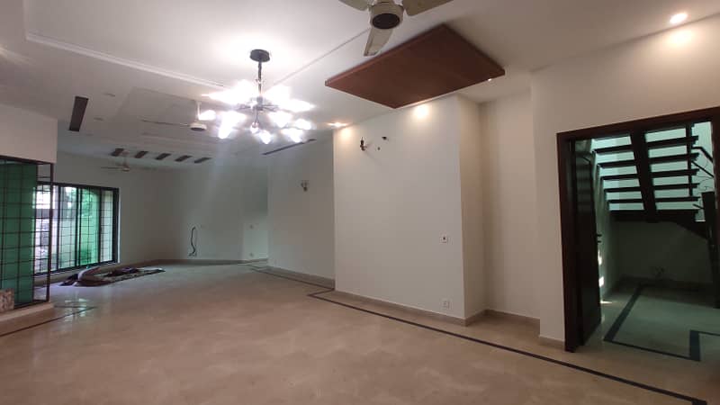 1 Kanal 3 Bed Lower Portion Available For Rent 14