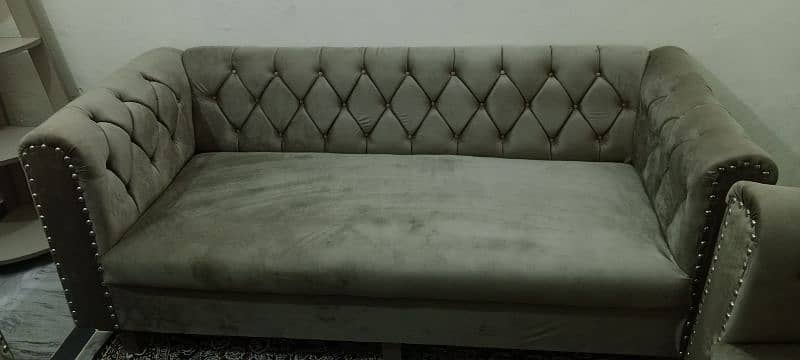 7 Seater velvet Poshished Sofa 0