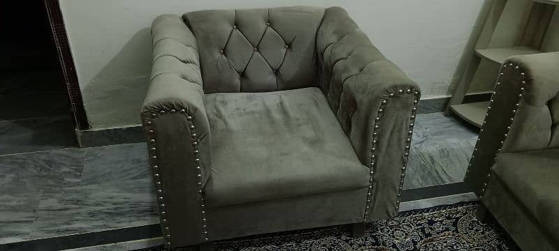 7 Seater velvet Poshished Sofa 2