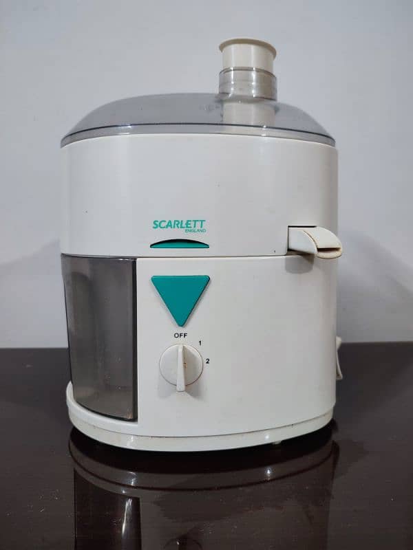 Scarlet Imported Juicer Machine (England) 1