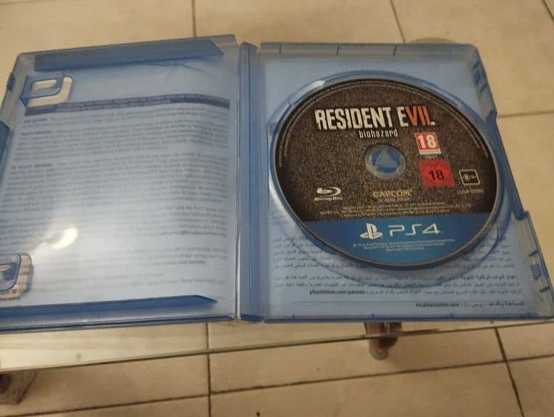 Outlast, resident evil biohazard, evil within 2 "horror game  for PS4" 3