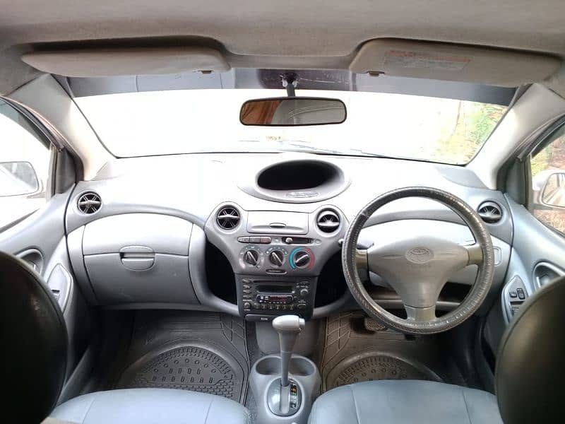 Toyota Vitz 1999 6