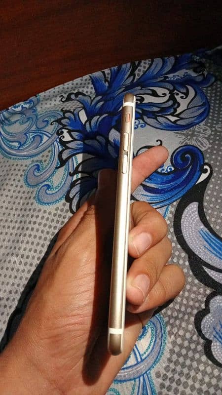 iphone 6s 64gb nonpta All original exchange posibal 3