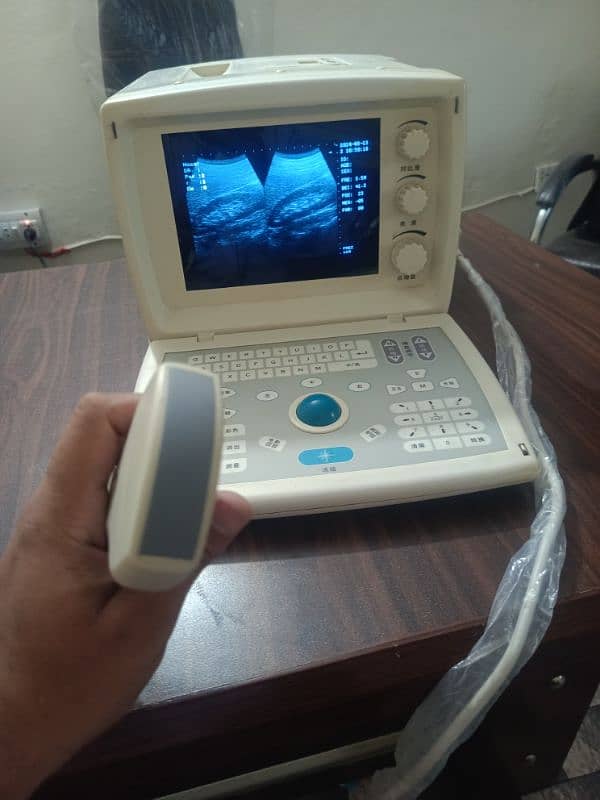 Ultrasound Machine 15