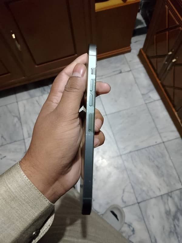 IPhone 13pro max 256gb waterpack zong sim working 1