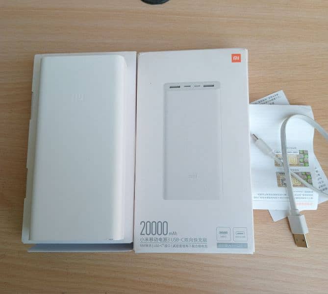 Orignal Mi Power Bank for Sale 20000 Mah 8