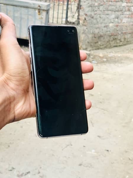 Samaumg S10 PLUS—8/128 3