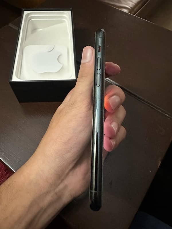 iPhone 11 Pro 256 GB PTA Approved HK 5