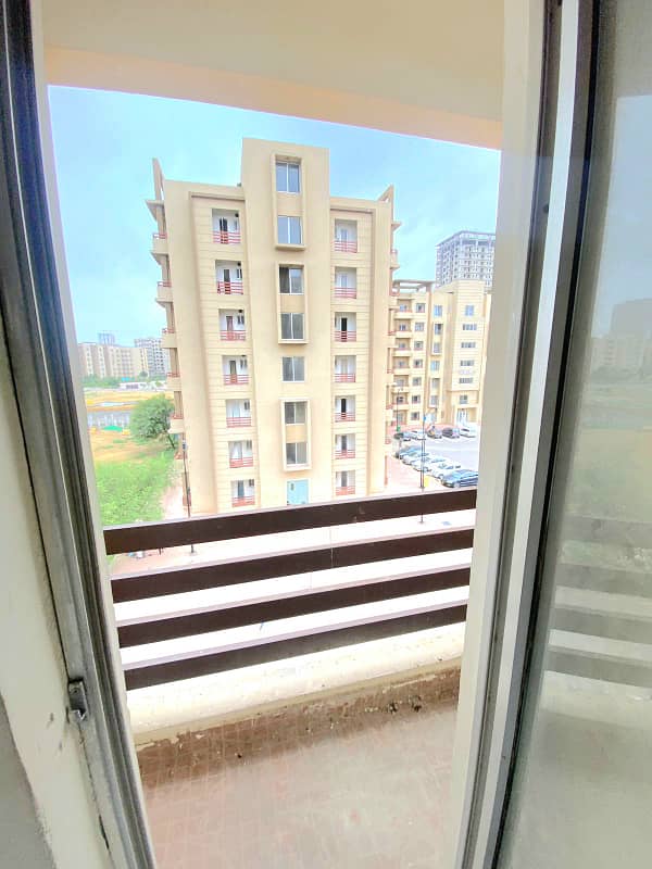 950 square ft 2 bedroom apartment Available for Rent 9