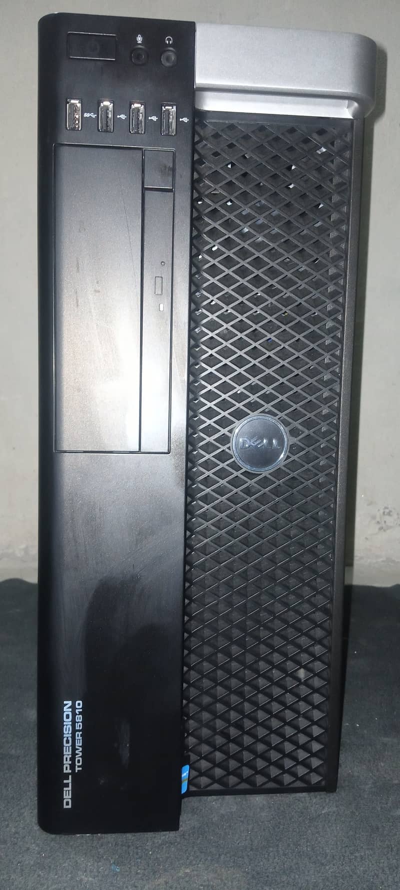 Dell T5810 / E5 2630 V4 / 16GB Ram / 500GB  / HD 5770 1GB 0