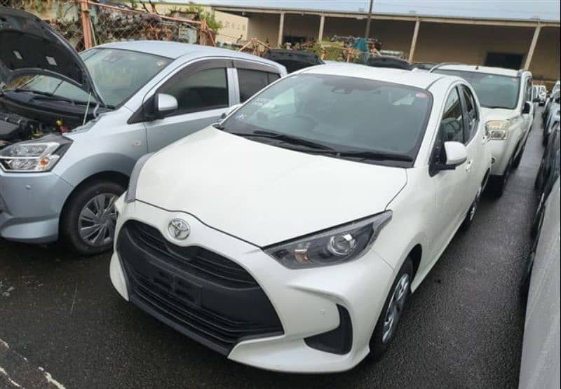 Yaris x 2022 5