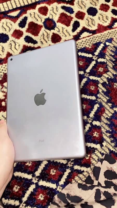 ipad 6 generation for sale argent with box 32Gb in karachi 0