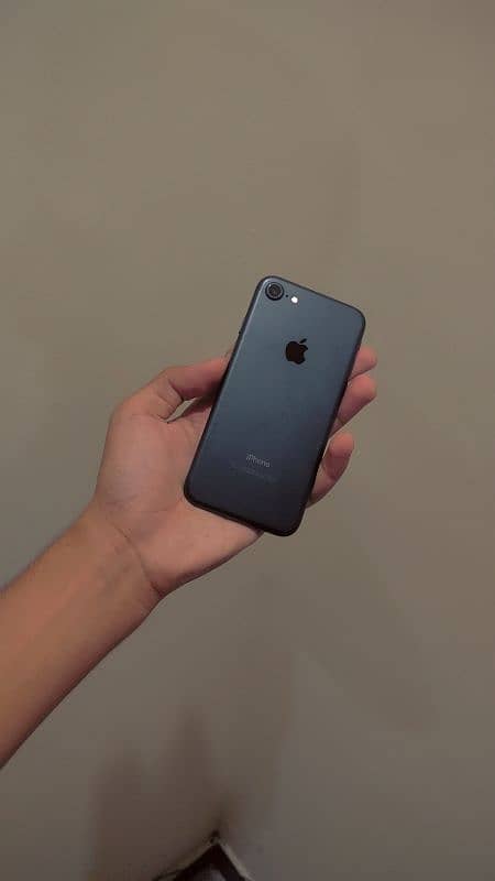 Iphone 7 urgent sale 0