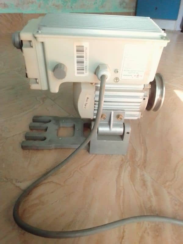 servo motor 12 volte 2