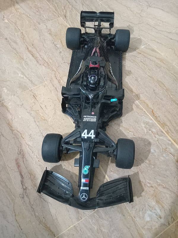 Mercedes AMG F1 rc car 2