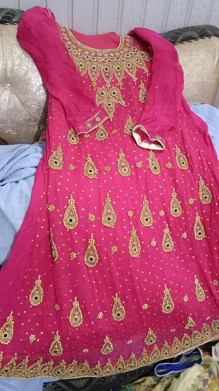 one time used lehnga and dresses for sale 10