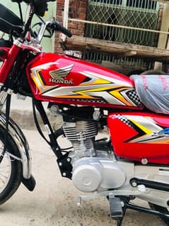 Honda 125 2025 in brand new2295 only 188 drive just like zero meter