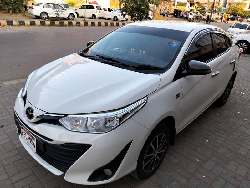 Toyota Yaris Ativ 1.3 MT 2020 10