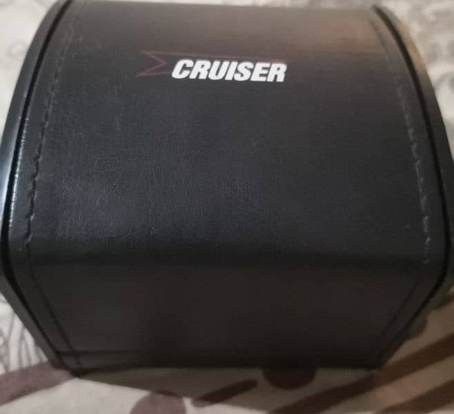 cruiser 5atm/5m water resistance Tachymeter Date 24 hours week Days. 1