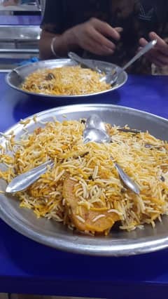 biryani beef pulao and checkn biryani top ka karigar chiye