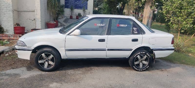 Toyota Corolla 2.0 D 1988 19