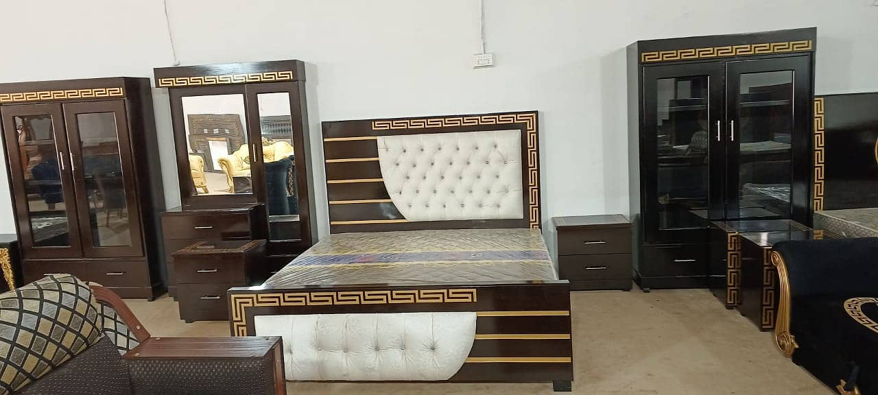 bed set / king size bed / double bed / poshish bed / bed / side table/ 14