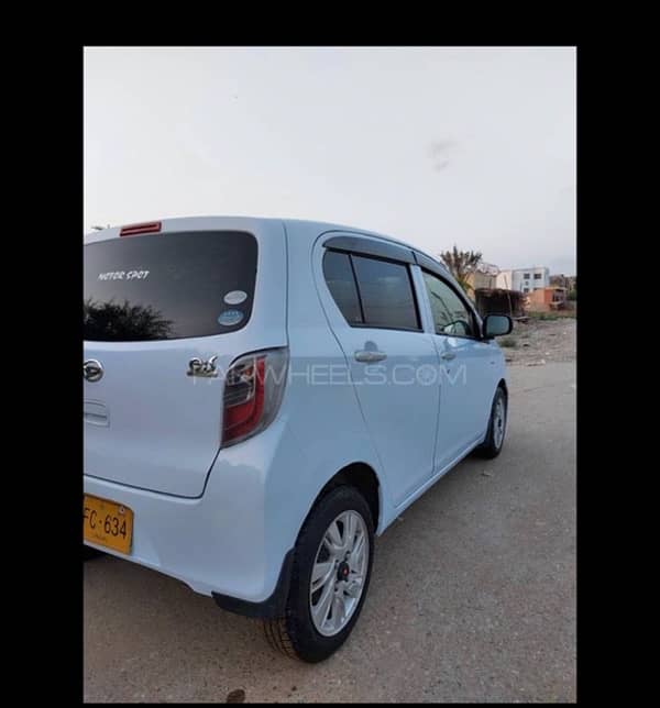 Daihatsu Mira 2012 2