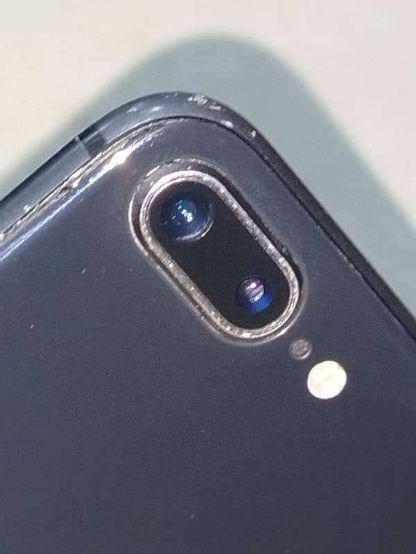 I Phone 8 Plus Dual Cameras 2