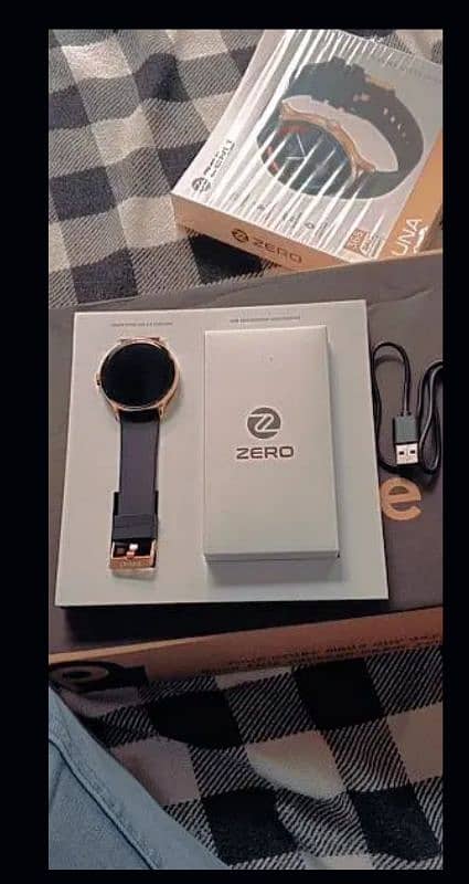 Zero Luna smart watch 1