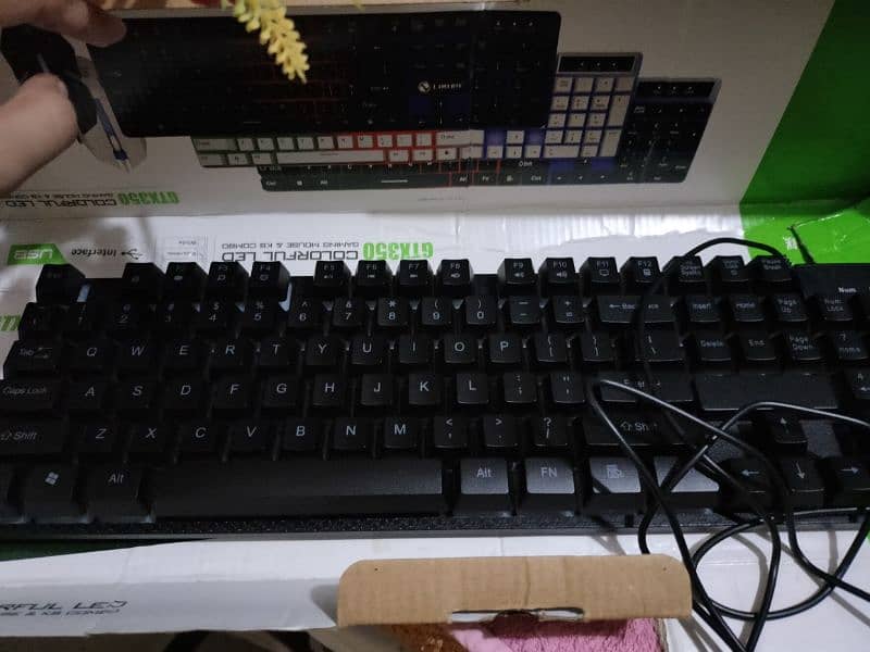 Semi-mechanical RGB Banda keyboard and free mouse and mouse pad 1