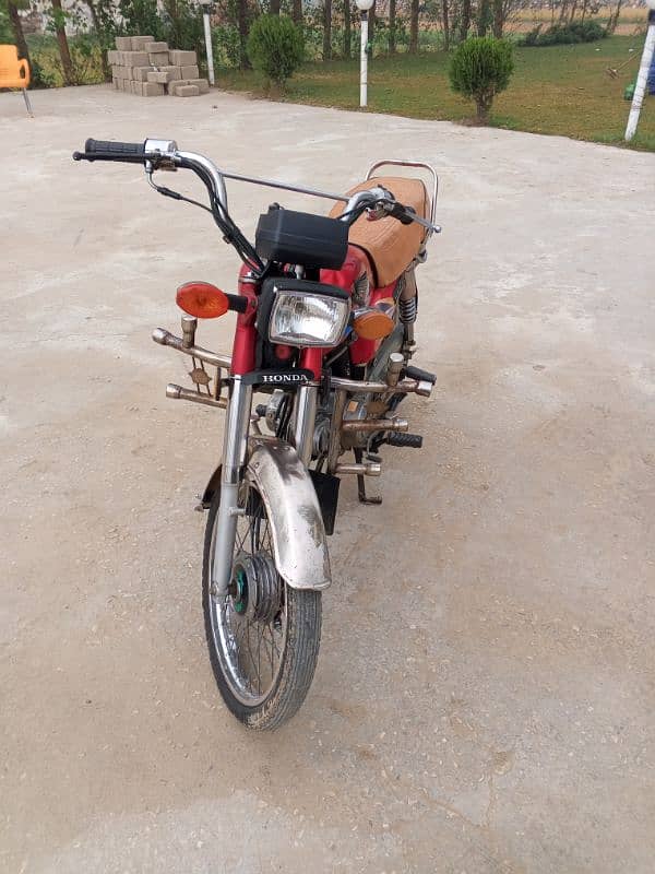 Honda CD70 for sale 3