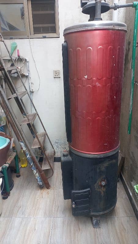 35 GALLON GAS GEYSER 2