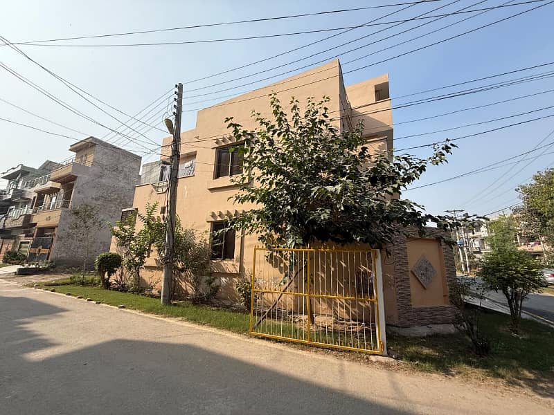 Corner Park Facing House Is Available For Sale In Very Reasonable Price 6