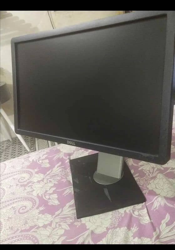 Dell 20 Inch LCD For Sale 0