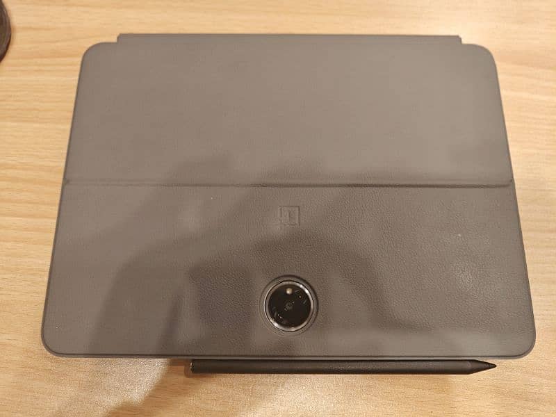 OnePlus pad 2 ( with keyboard and stylus) 1