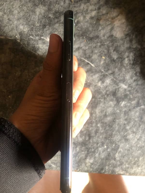 iPhone 11 Pro Max Urgent sell 2