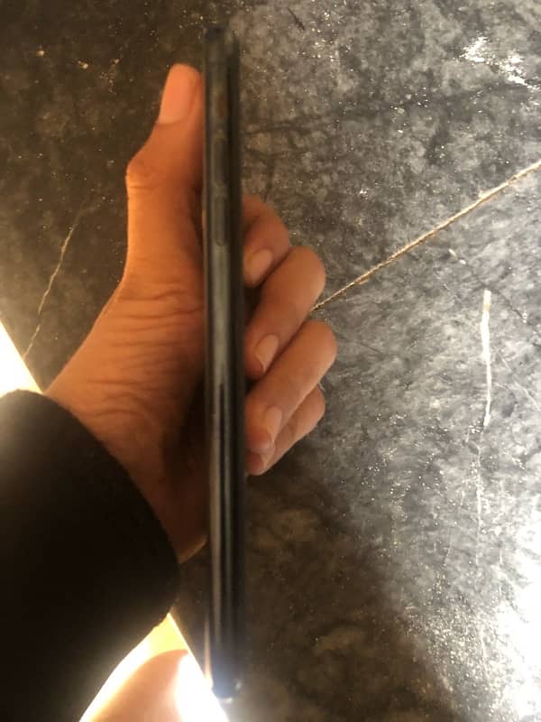 iPhone 11 Pro Max Urgent sell 3