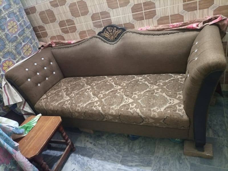 5 seater sofa 0