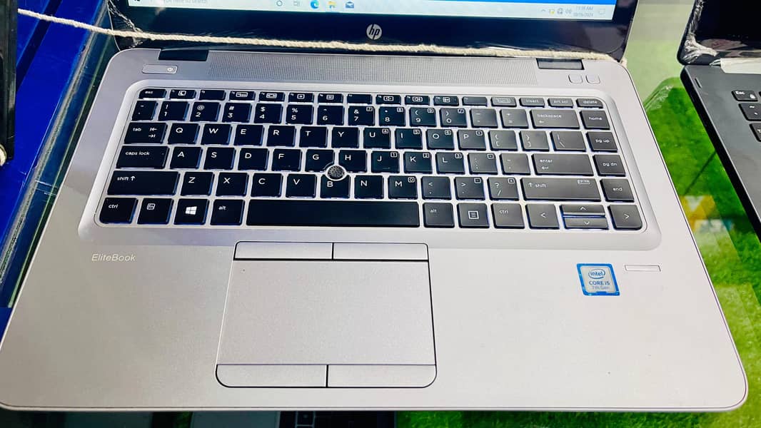 Hp EliteBook 840 G4 Core i5 7th Gen 8GB DDR4 256GB SSD 2