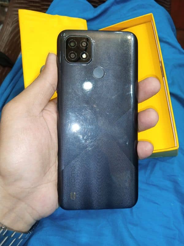 Realme c21 3RM GB32 all ok hai BOX hai original mobile has 1