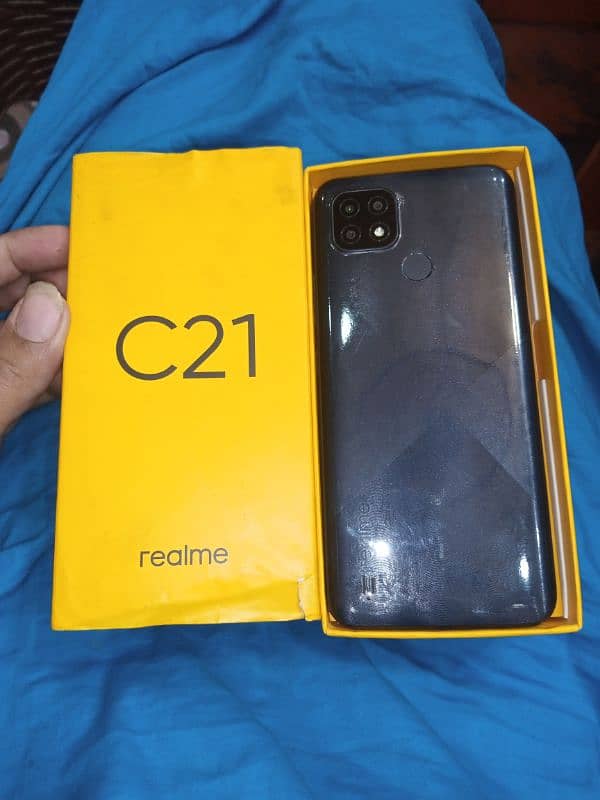 Realme c21 3RM GB32 all ok hai BOX hai original mobile has 11