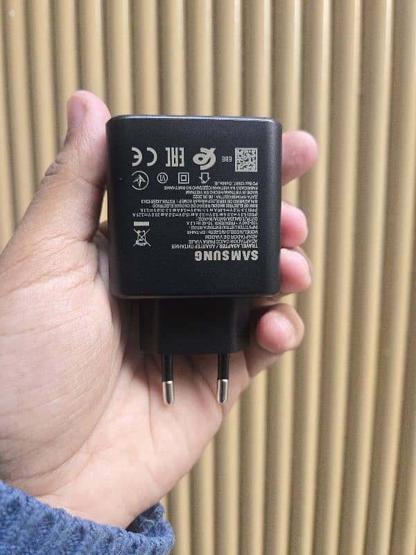 Samsung 45watt Super Fast Adapter 1