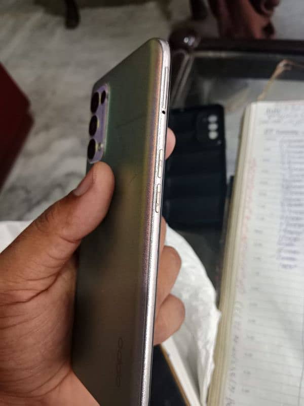 Oppo reno5 (8+128gb) condition 10by10 box charger sath hai 5