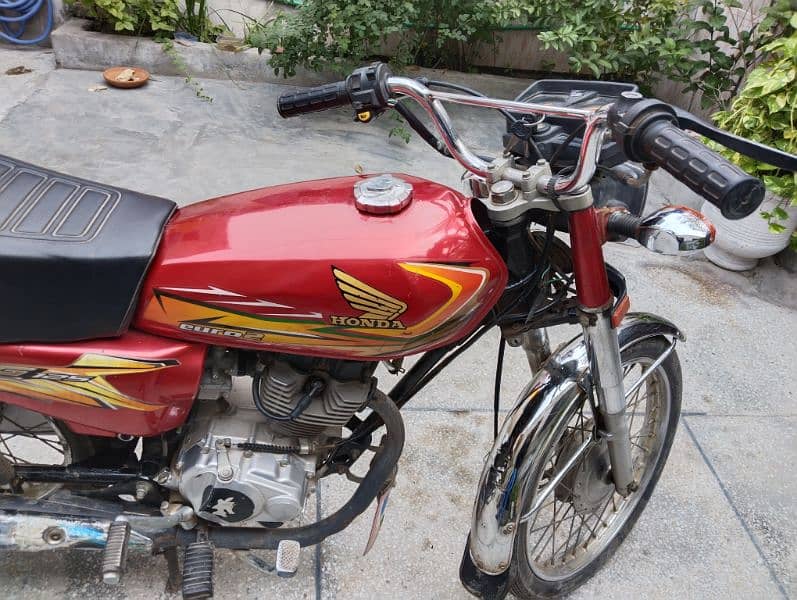 United 125 US Euro 2 Model 2023 Lahore Number Good Condition 12