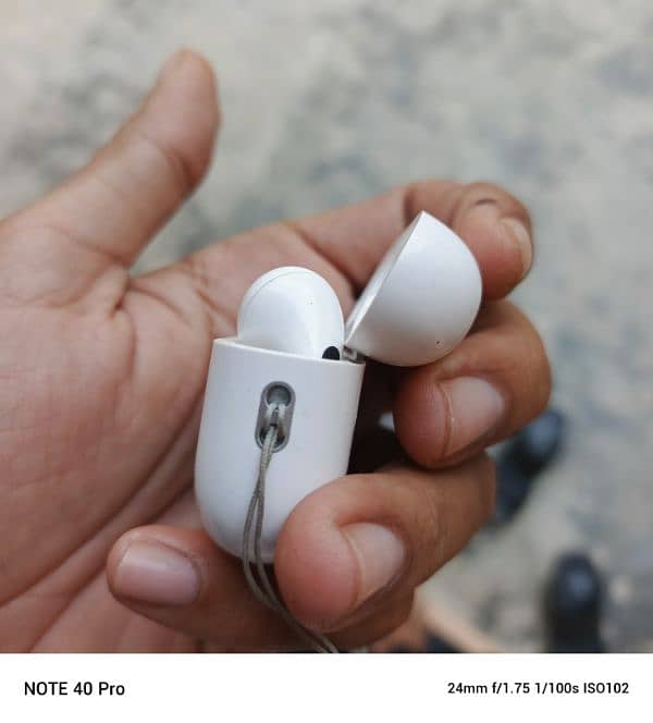 airpods pro 4