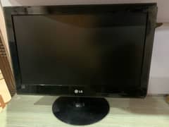 LG monitor LCD 19” with original charger for sale