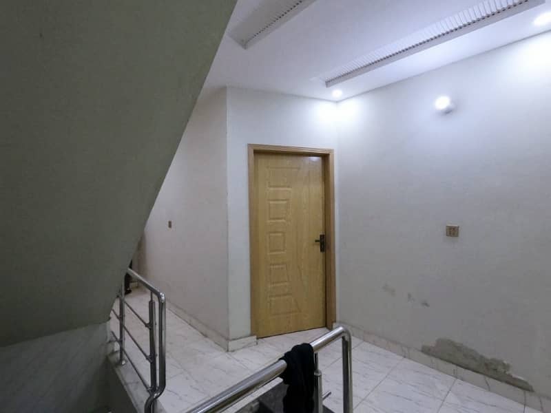 Prime Location 3 Marla Hostel For sale In Johar Town Phase 1 - Block C1 Lahore In Only Rs. 23000000 11