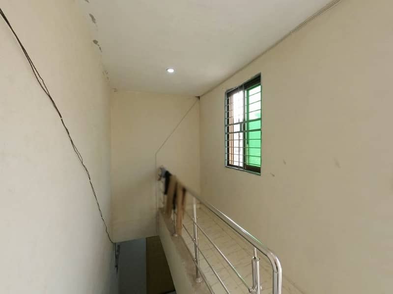 Prime Location 3 Marla Hostel For sale In Johar Town Phase 1 - Block C1 Lahore In Only Rs. 23000000 23