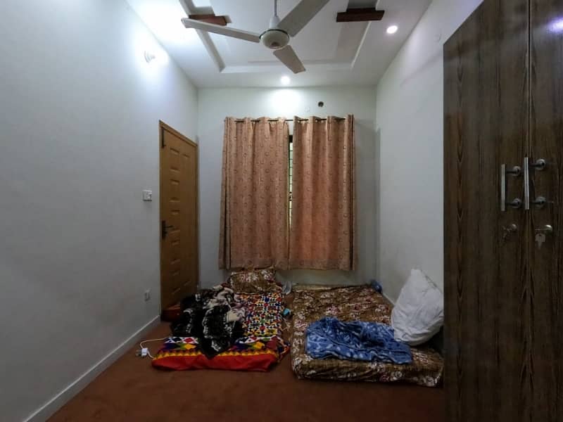 Prime Location 3 Marla Hostel For sale In Johar Town Phase 1 - Block C1 Lahore In Only Rs. 23000000 34