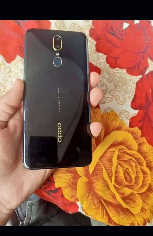 oppo f11 4